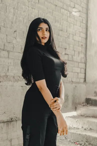 Anjali Independent Call Girl in Noida